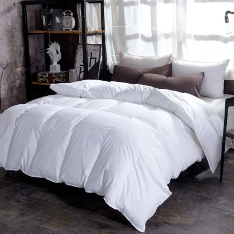 100% Goose Down Duvet – Quilted Cotton Comforter, Warm Winter Blanket with Solid Color Design