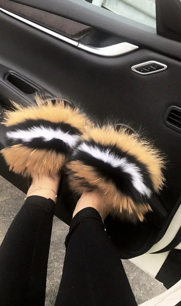 Girls’ Luxury Fluffy Fur Slippers – Warm Plush Indoor Flip Flop Slides for Women, New Arrival