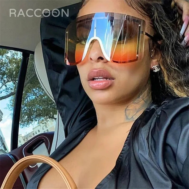 Oversized Women Blue Yellow Gradient Huge Sunglasses: Curved Fashion Rimless Metal Shades for Personality Massive Female Eyewear Prop