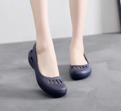 RYAMAG Women’s Clogs Jelly Sandals – Non-Slip Summer Hole Shoes, Waterproof EVA Flat Slippers for Home & Garden
