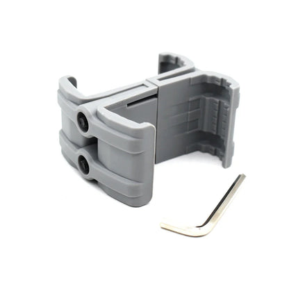 Hunting Speed Reload Tactical Flashlight Bracket – Barrel Clamp Mount for AK, M4, PMAG, M16 Airsoft Magazines