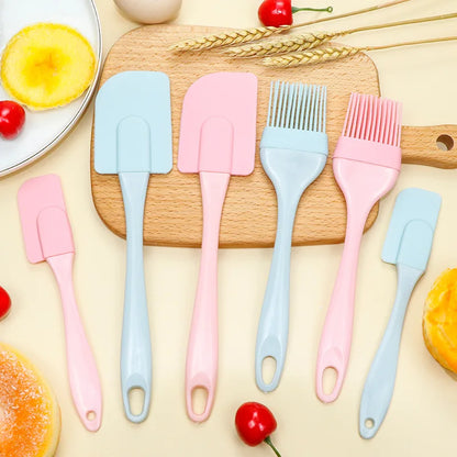3Pcs Non-Stick Silicone Cream Scraper Set: Bread Cake Butter Spatula Mixer & Oil Brush - Kitchen Baking Tool with PP Handle
