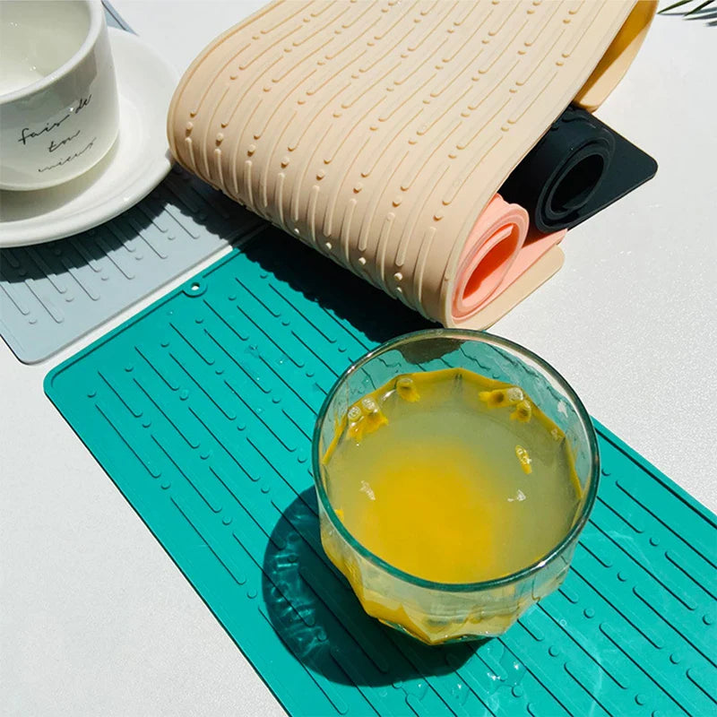 Silicone Dish Drying Mat (41 x 15cm) | Large Countertop, Sink & Dish Draining Mat, Heat-Resistant Trivet