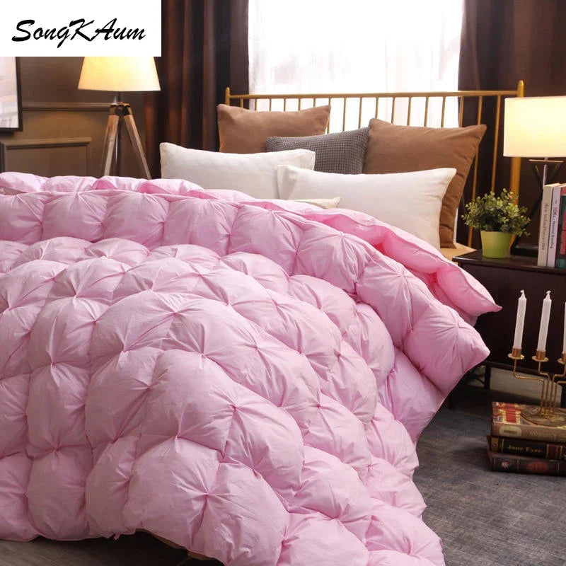 SongKAum White Goose Down Quilt - Luxury 100% Cotton Cover Hotel Style Twist Flower Duvet Comforter Bedding