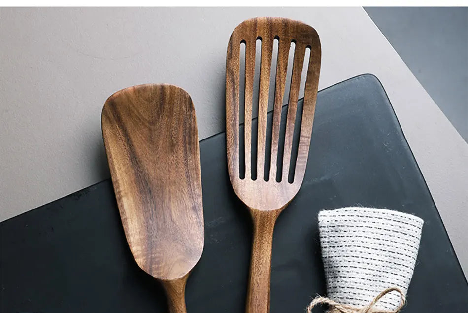 1-7pcs Teak Wood Tableware Set – Natural Wooden Spoons, Colander Spoon & Soup Skimmer Cooking Tool Kit