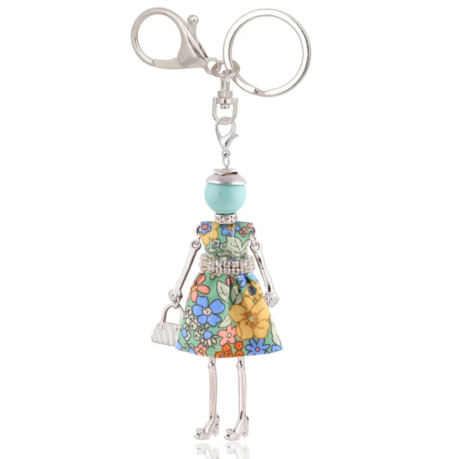 Trendy Women’s Metal Charm Keychain 2026 – Cute Statement Bag Pendant Jewelry Gift for Ladies