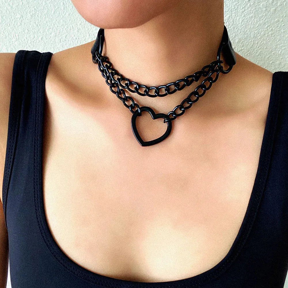 Vintage Heart Necklace Choker – Goth Collar with Chain, Grunge Punk, Cute Kawaii Egirl Harajuku Accessories for Girls