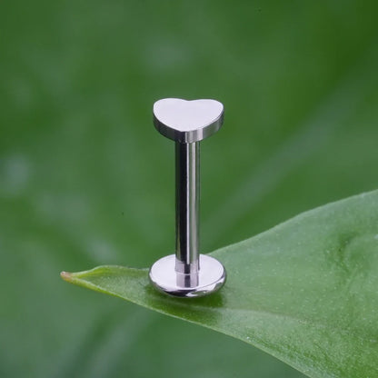 5pcs ASTM F136 Titanium Heart & Round Labret Piercing Set – Flat Monroe Lip Rings for Cartilage, Helix & Tragus Piercings