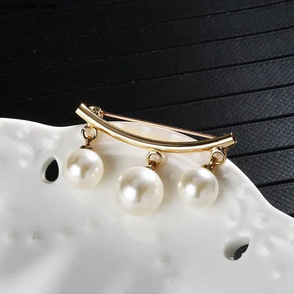 Golden Enamel Pin: Anti-Slip Scarf/Sweater Fixed Strap - Valentines Gift for Cardigans, Prevents Wearing & Slipping - 1PC