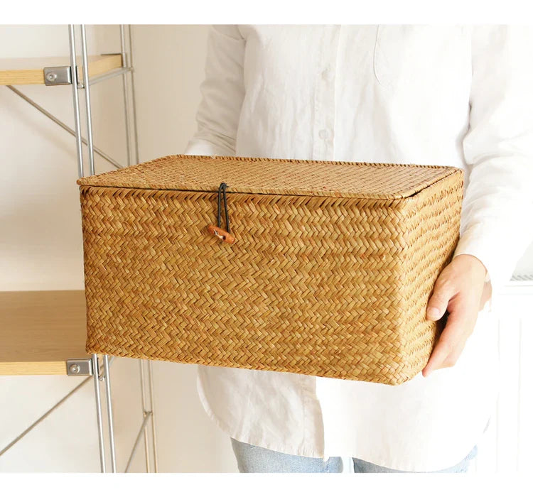 Handmade Seagrass Woven Storage Box with Lid - Seaweed Finishing Basket for Sundries, Bath Cosmetics, and Towels, Model MX01161829