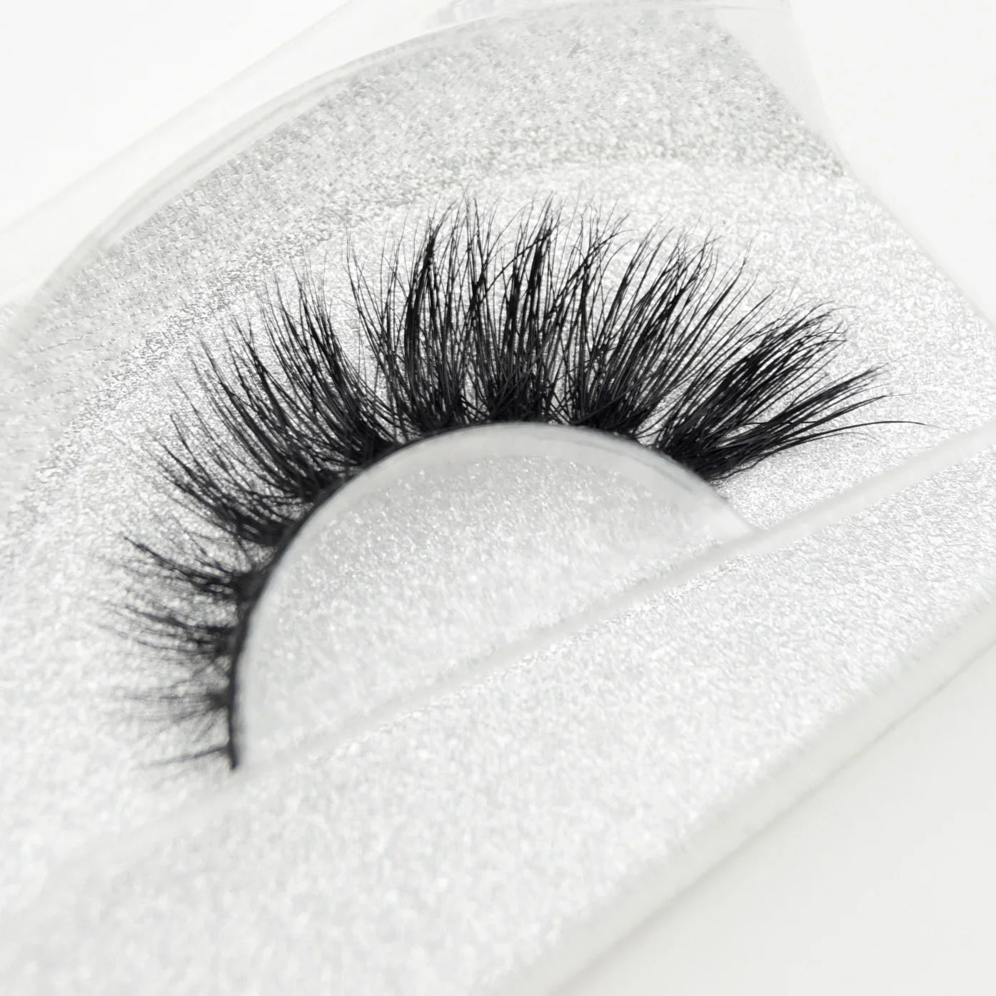 3D Real Mink False Eyelashes – Thick Handmade Strip Lashes with Glitter Packing for Makeup Beauty D101