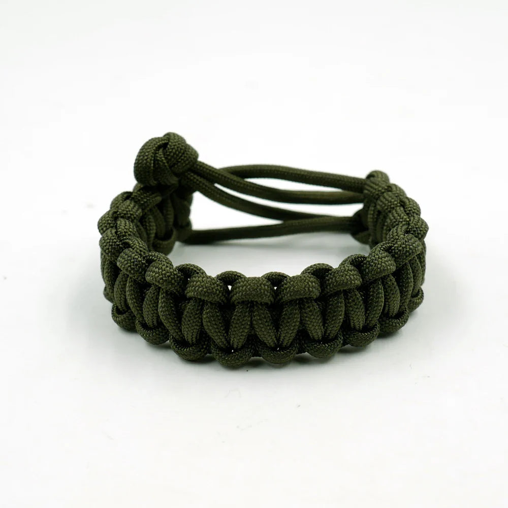 Adjustable Survival 550 Paracord Bracelet - Emergency Parachute Cord, Ideal for Camping, Hiking & Outdoor Adventures