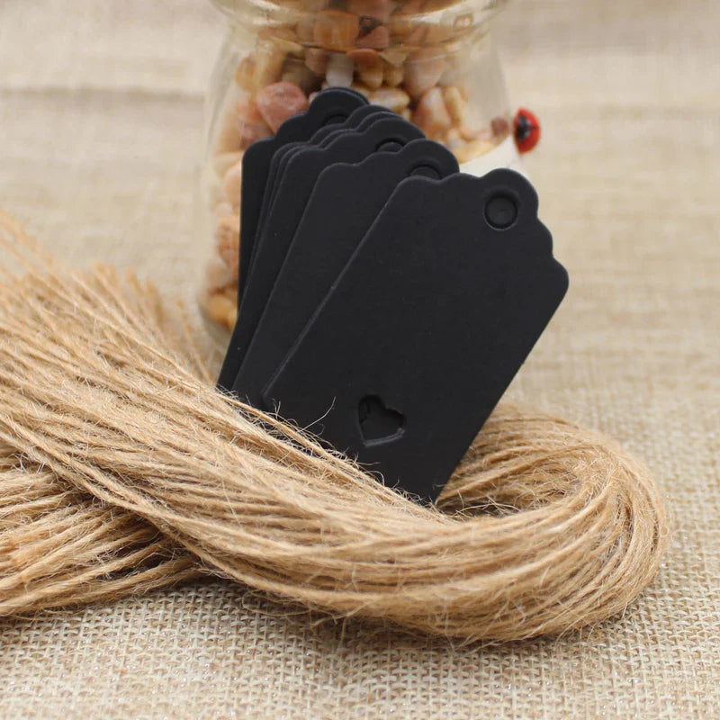 100pcs Black & Kraft Paper Gift Tags – 5×3cm Rectangular Heart Hollow Labels with 100 Hemp Strings for Hand Drawn or DIY Gift Tags