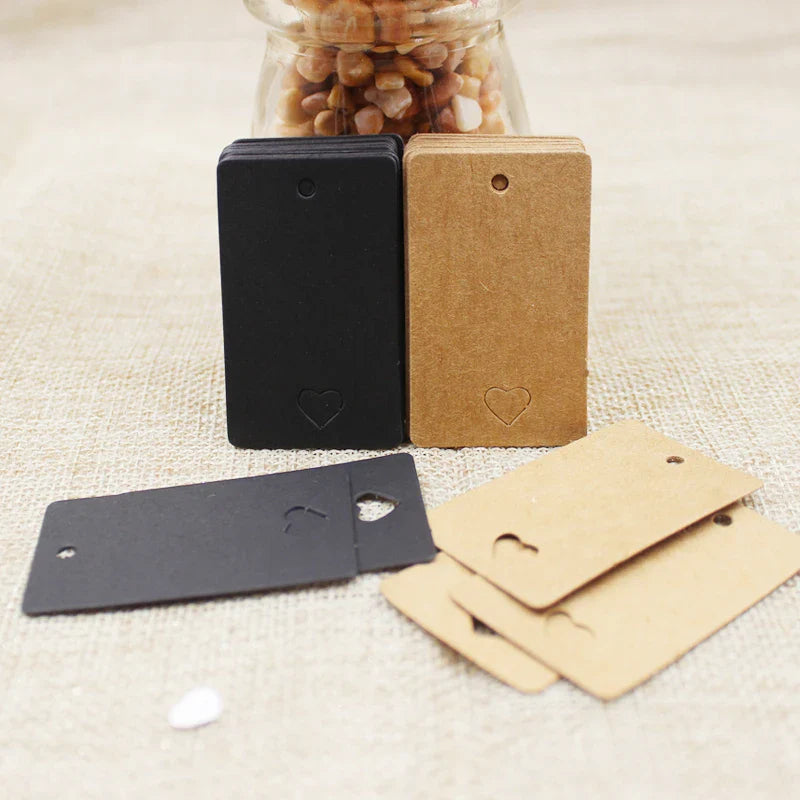 100pcs Black & Kraft Paper Gift Tags – 5×3cm Rectangular Heart Hollow Labels with 100 Hemp Strings for Hand Drawn or DIY Gift Tags