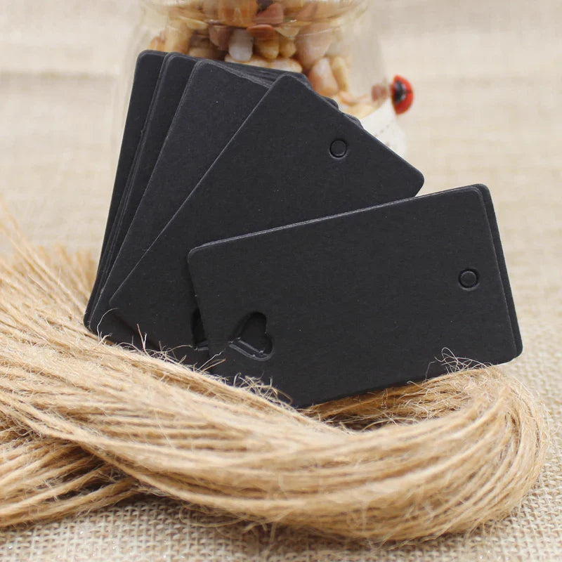 100pcs Black & Kraft Paper Gift Tags – 5×3cm Rectangular Heart Hollow Labels with 100 Hemp Strings for Hand Drawn or DIY Gift Tags