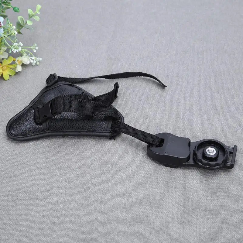 Professional PU Leather Camera Hand Grip Wrist Strap with Screw Hole for Canon Nikon SLR — Black