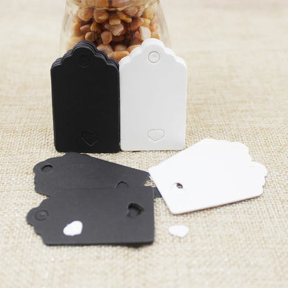 100pcs Black & Kraft Paper Gift Tags – 5×3cm Rectangular Heart Hollow Labels with 100 Hemp Strings for Hand Drawn or DIY Gift Tags