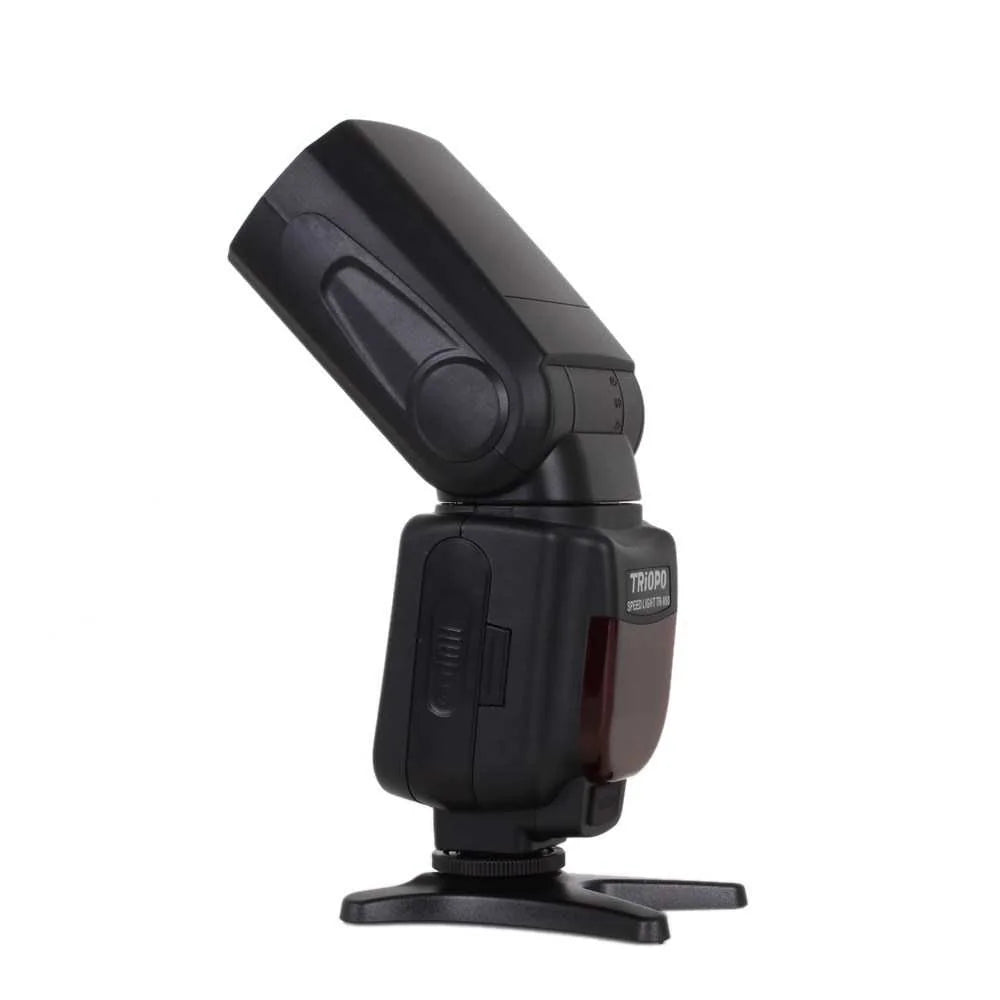 Triopo TR-950 Universal Camera Flash – Compatible with Canon, Nikon, Fujifilm, Olympus DSLR Models