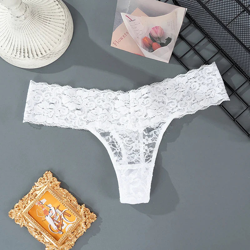 3PCS Lace Floral Women’s Panties - Low Waist Breathable Briefs & Thong, Sexy G-String Transparent Underwear (M-2XL)