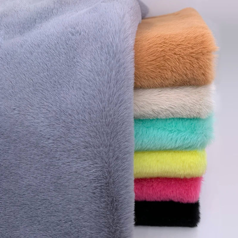 Sewbato Super Soft Artificial Rabbit Fur Fabric – 50x50cm Plush DIY Garment & Craft Material