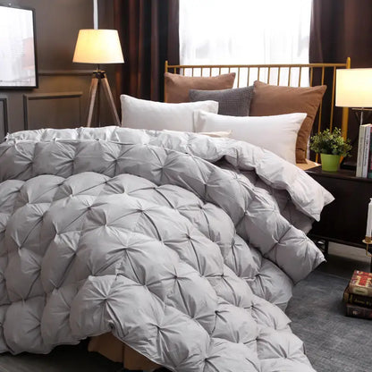 SongKAum White Goose Down Quilt - Luxury 100% Cotton Cover Hotel Style Twist Flower Duvet Comforter Bedding