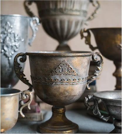European Retro Iron Goblet Vase — Metal Flowerpot for Home, Living Room, Hotel & Flower Arrangement Decor