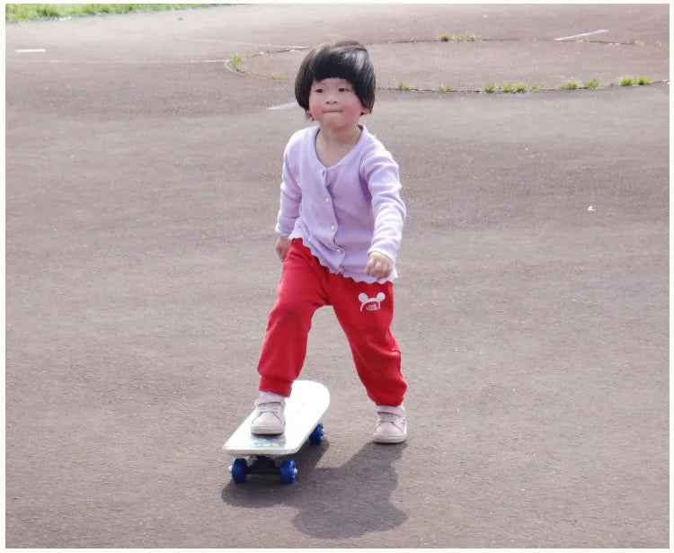 60cm Kids' Beginner Skateboard – Double Rocker Maple Deck with Cartoon Design for Outdoor Fun