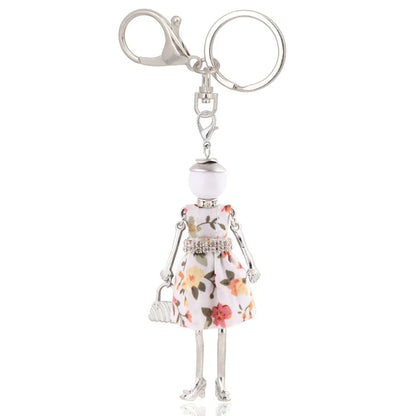 Trendy Women’s Metal Charm Keychain 2026 – Cute Statement Bag Pendant Jewelry Gift for Ladies
