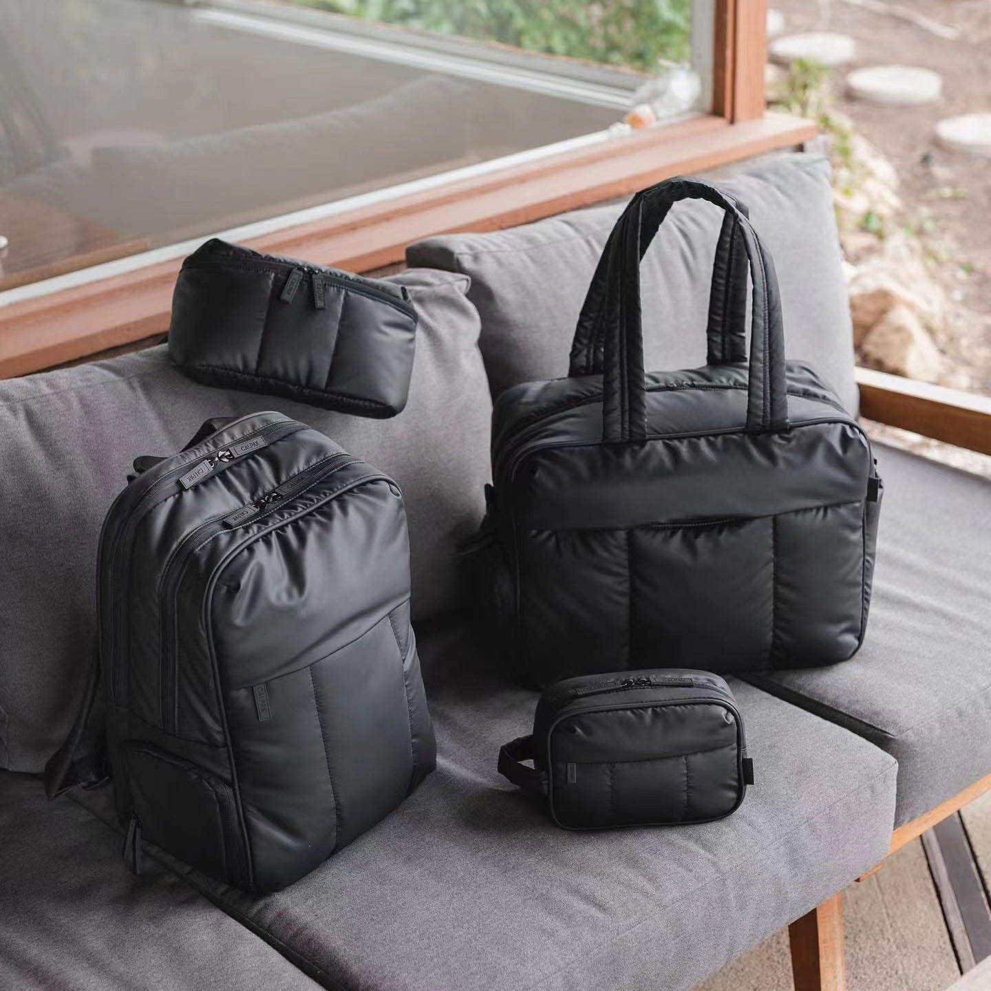 Down Duffel Bag – Large Capacity Women’s Shoulder Bag with Dry/Wet Separation, Multifunctional Travel Handbag