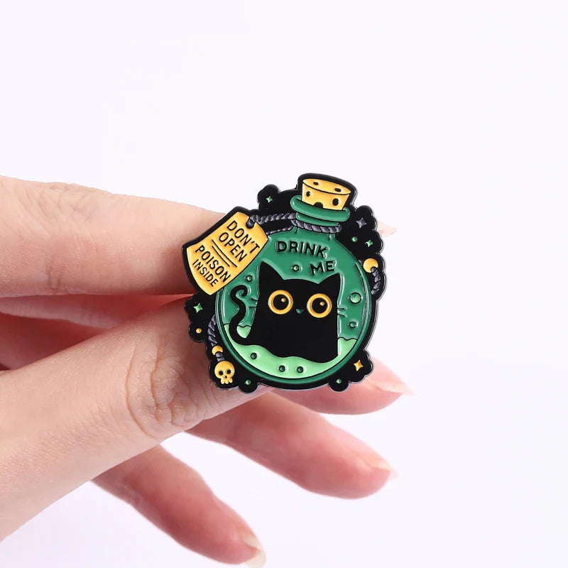 Cute Big-Eyed Black Cat Enamel Pin – Elf Magic Potion Animal Brooch for Halloween Jewelry Gift
