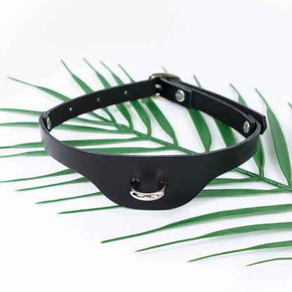 UYEE Harajuku PU Leather Punk Choker Necklace – Gothic Y2K Style Adjustable Collar Belt Pendant Jewelry for Men & Women