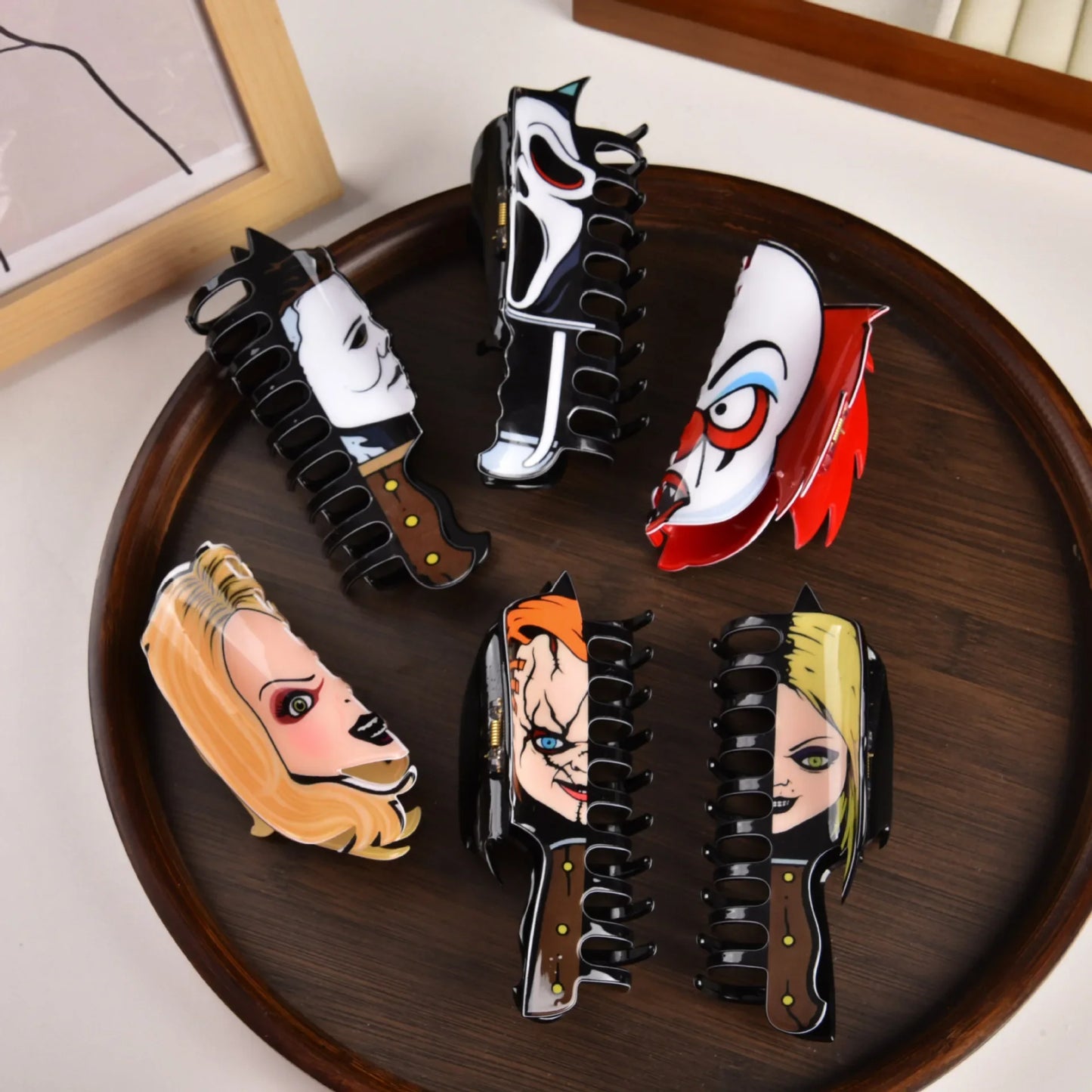 New Horror Series Hair Clips — Acrylic Claw Clips with Clown, Crab, and Shark Designs, Halloween Hair Accessories for Women