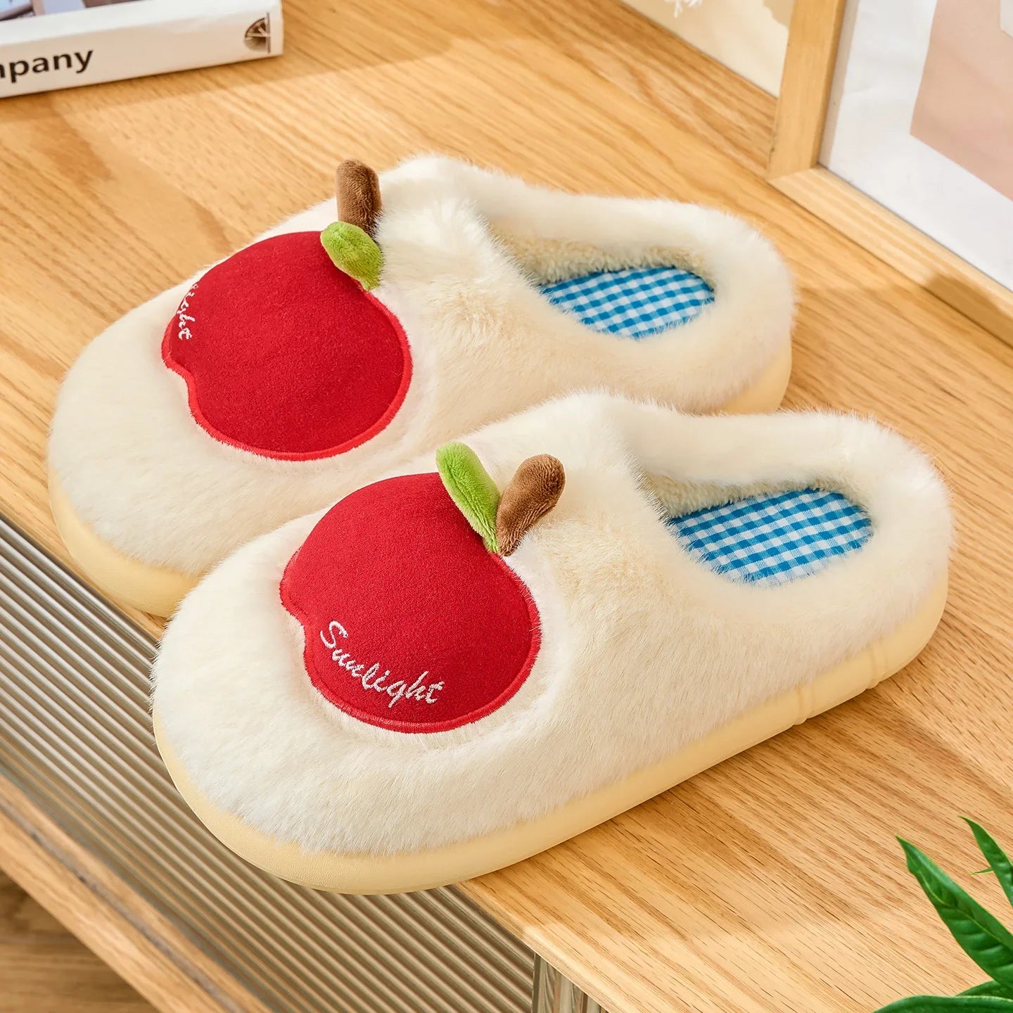 TZLDN Cartoon Plush Slippers – 3D Apple Faux Fur Indoor Slippers for Couples, Warm Winter Cotton Shoes for Women & Men