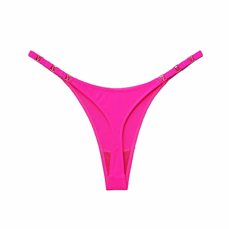 Women’s Sexy V-Shaped Panties – Low Waist Sports Briefs with Metal Decoration Lingerie