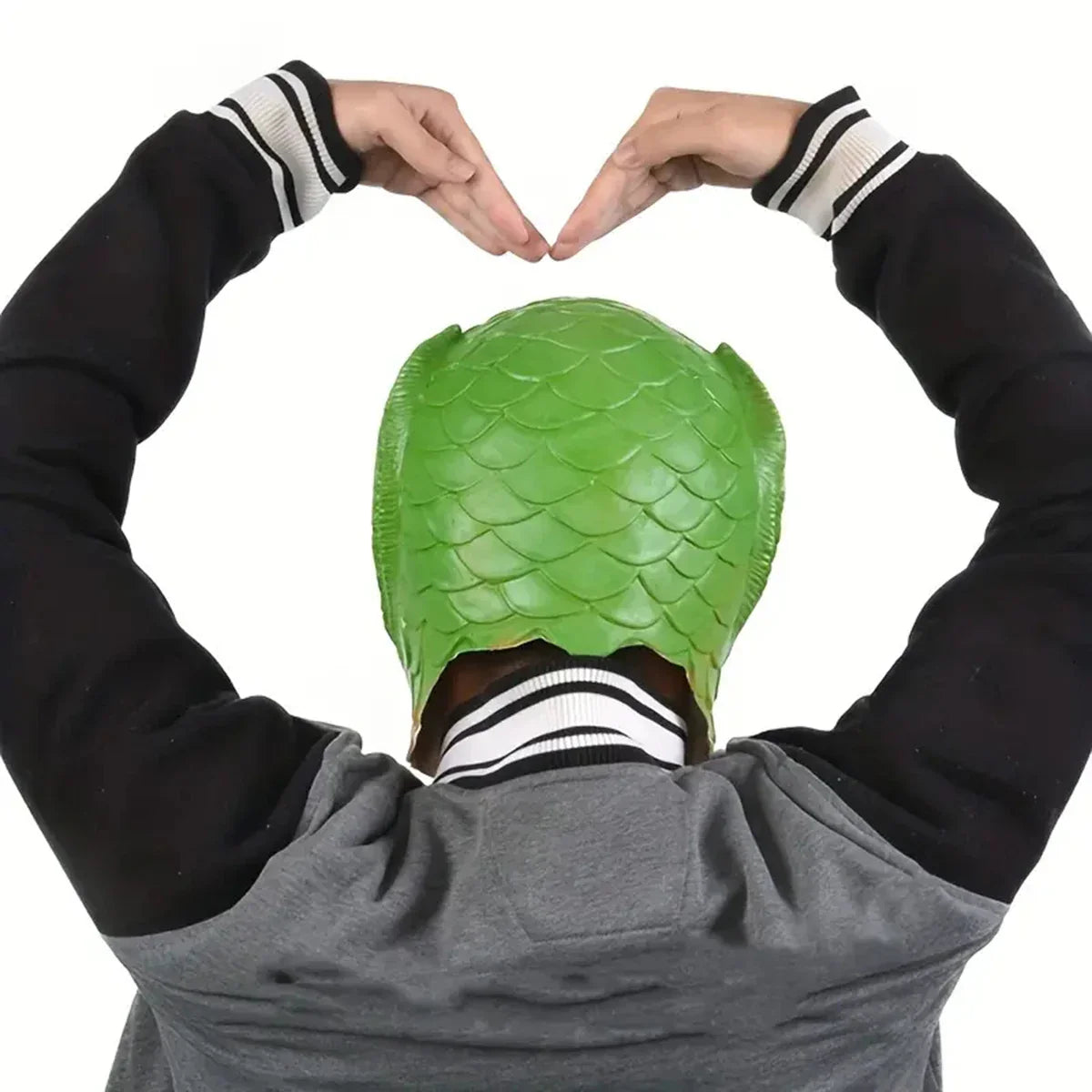 Green Fish Head Mask – Fun Halloween & Party Prop, Perfect for Photos and Party Favors