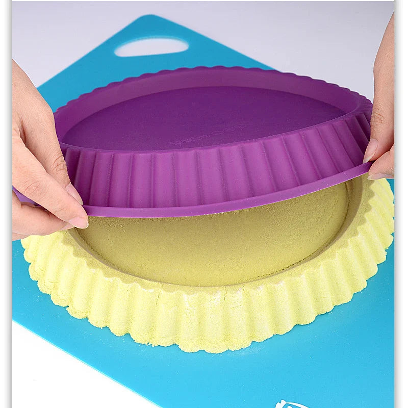 26cm Silicone Cake & Pizza Baking Tray – High-Temperature Mold for Bread, Pie, Toast & Pastry Kitchen Use