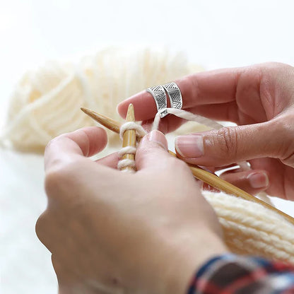 Adjustable Knitting Loop Ring - Webbing Jewelry & Crochet Wool Tool - Sewing Accessory for Yarn Guide