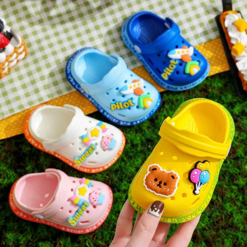 Summer Kids Sandals – Soft Anti-Skid Cartoon Hole Slippers for Boys & Girls, DIY Beach Shoes