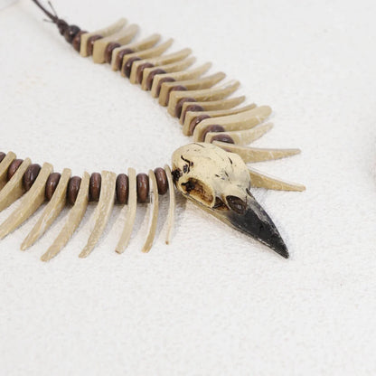 Vintage Viking Crow Skull Necklace – Gothic Resin Animal Pendant with Irregular Coconut Shell Teeth Jewelry