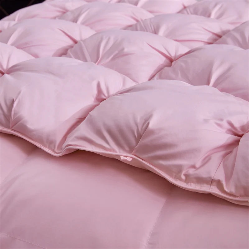 Premium White Goose Down Comforter – Winter Warm Feather Duvet, Lightweight & Cozy, Queen/King Size, Pinch Pleated 3D Design