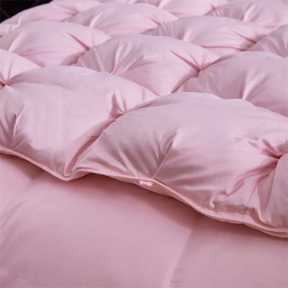 Premium White Goose Down Comforter – Winter Warm Feather Duvet, Lightweight & Cozy, Queen/King Size, Pinch Pleated 3D Design