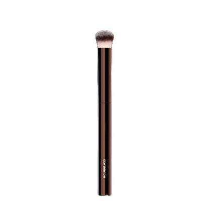 Hourglass No.19 Vanish Concealer Brush – Soft Fiber, Seamless Finish Face Makeup Brush