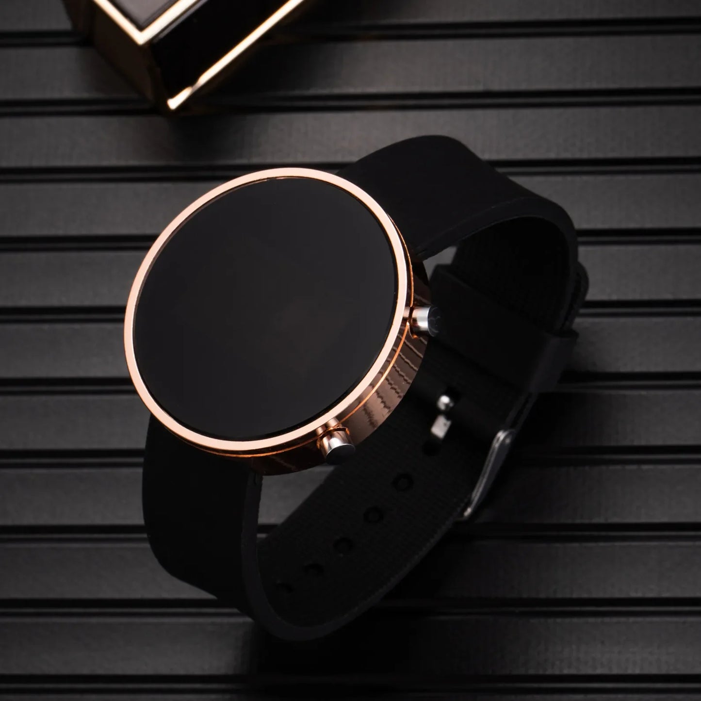 Fashion Digital Watch for Women – Simple Men's LED Wristwatch with Silicone Strap, Casual Sports Ladies Watch, Perfect Gift Reloj Mujer