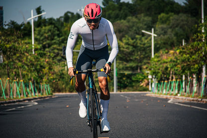 DAREVIE AERO Cycling Shoe Covers — Waterproof, Anti-Slip & Windproof Overshoes for Bikes