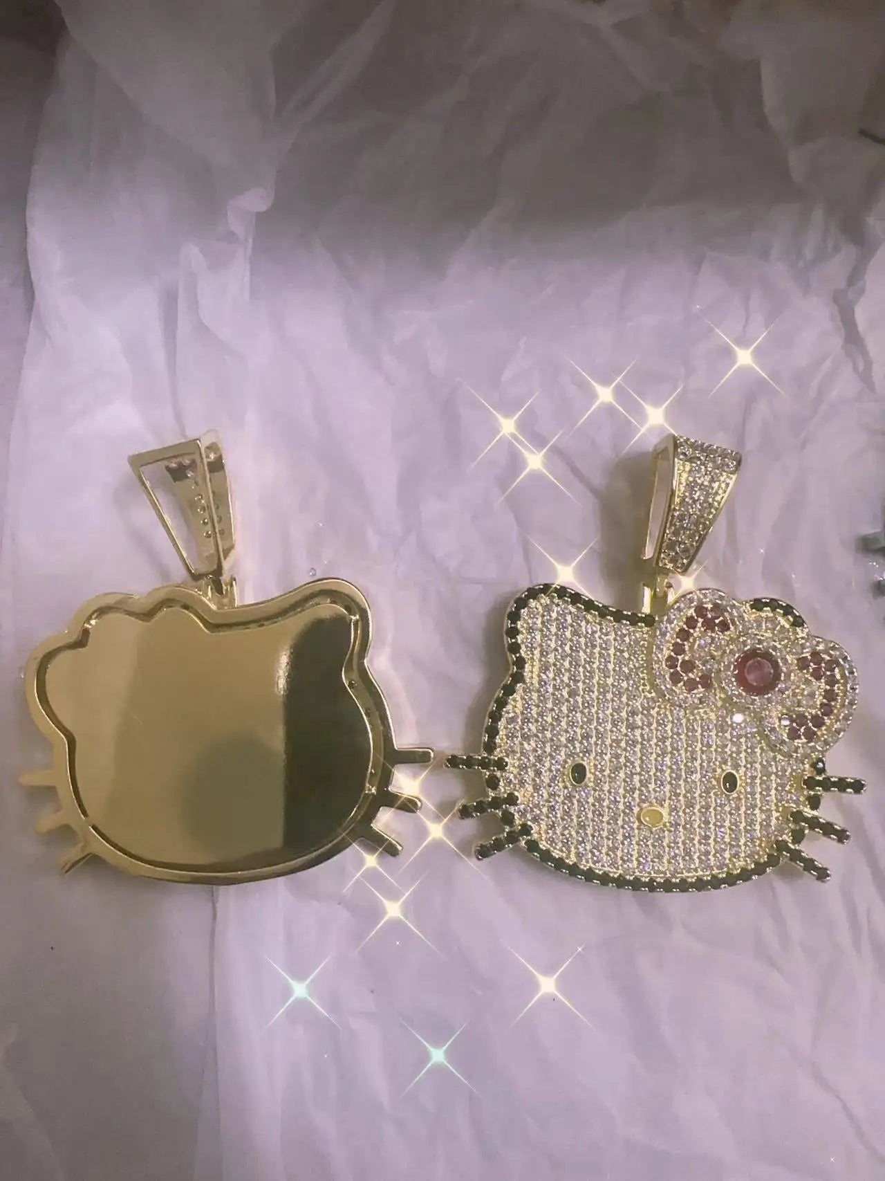 Hello Kitty Y2K White Gold Pendant Necklace – Sweet Long Layered Jewelry Chain for Women, Halloween Style (Europe & America)
