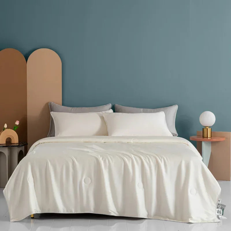 High-Quality Cooling Blanket – Smooth Air-Conditioning Comforter, Lightweight Summer Quilt with Double-Sided Cooling Fabric