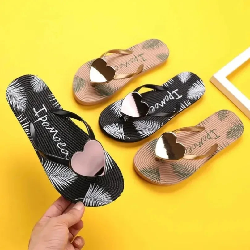 Women’s Heart Love Cloud Flip Flops - Summer Beach, Home & Bathroom Platform Slides