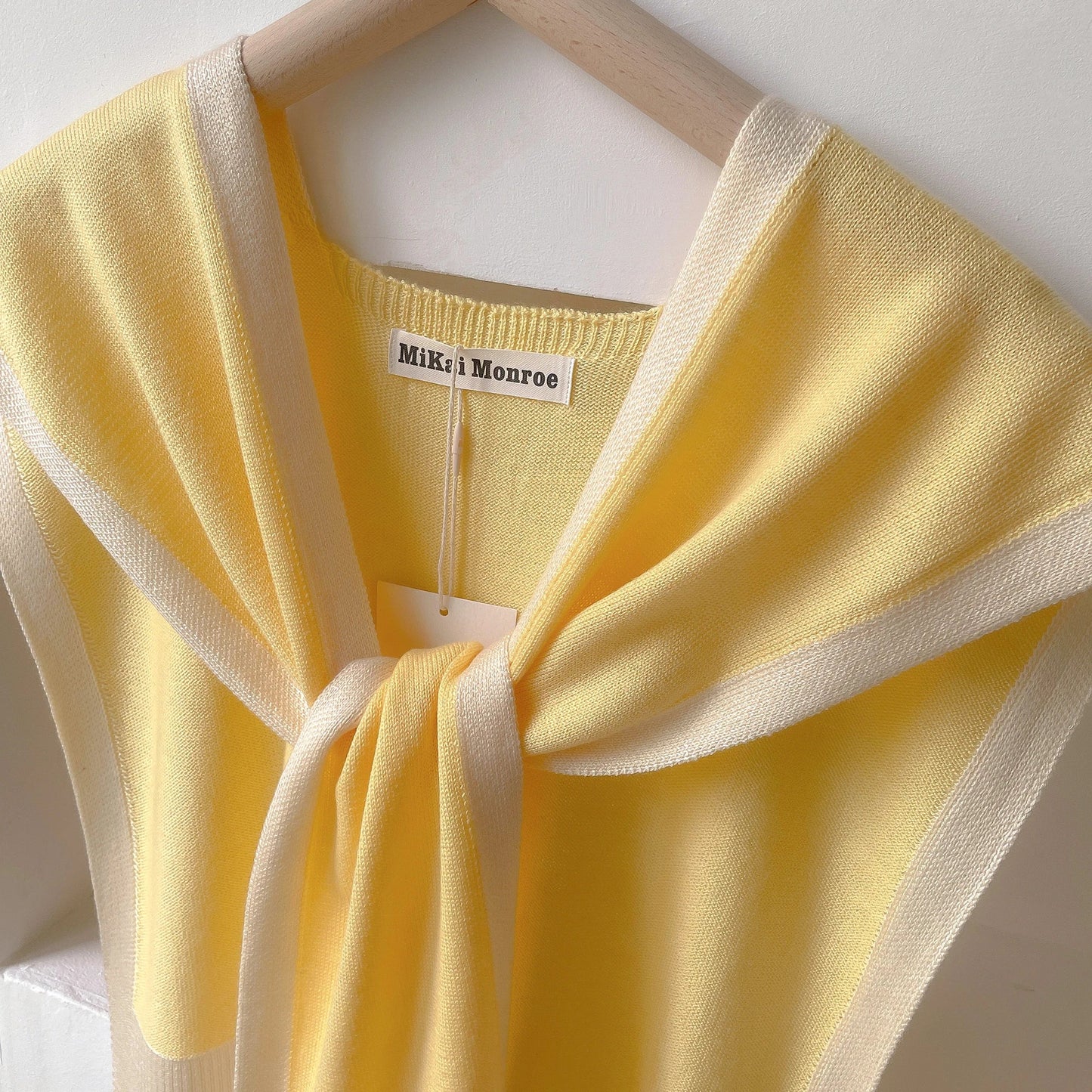 Spring & Autumn Striped Knitted Shawl – High-Grade Neck and Shoulder Scarf for Summer Office & Air-Conditioned Rooms