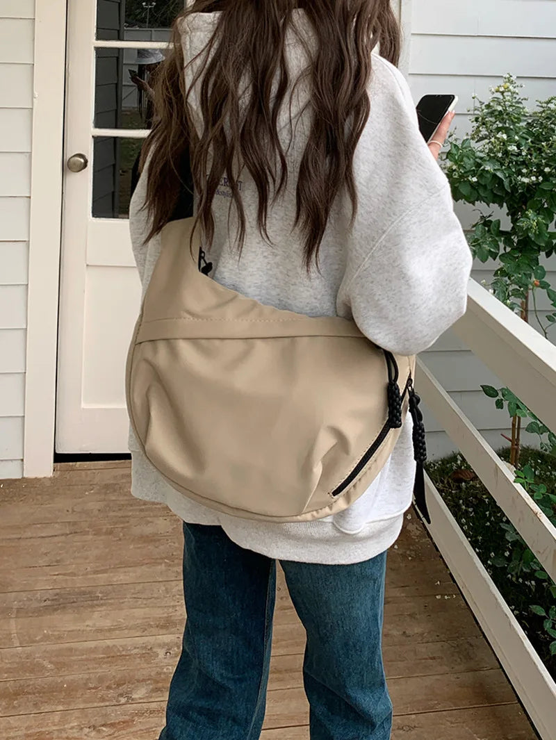 Large Capacity Nylon Crossbody Bag – Casual, Versatile Shoulder Bag for Commuting & Sports, Lightweight Hobo