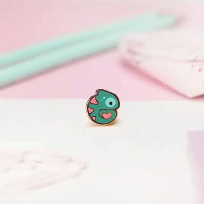 Tiny Love Chameleon Enamel Pin — Cute Heart Kawaii Animal Accessory